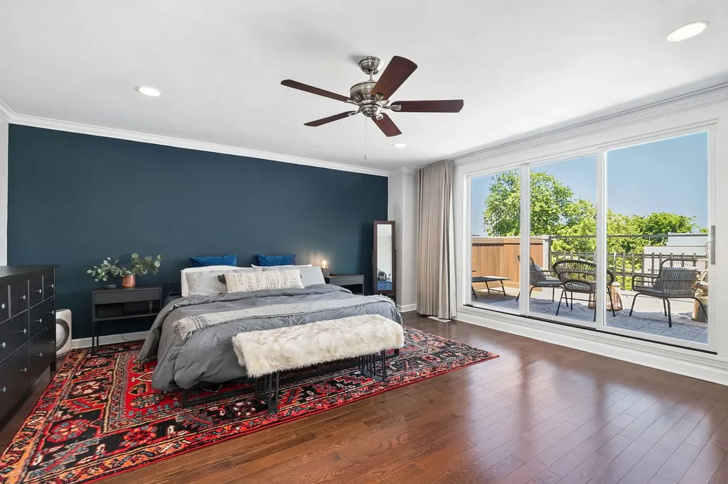 1067 North Hermitage Avenue Chicago IL 60622