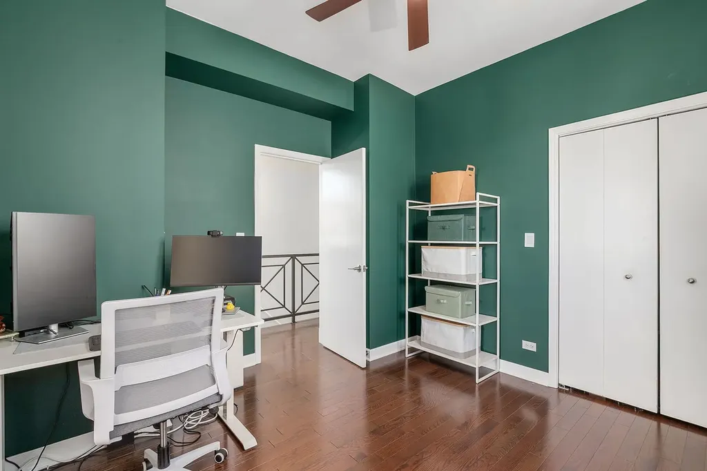 1067 North Hermitage Avenue Chicago IL 60622