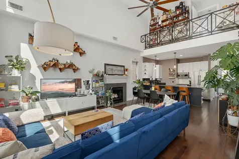 1067 North Hermitage Avenue Chicago IL 60622