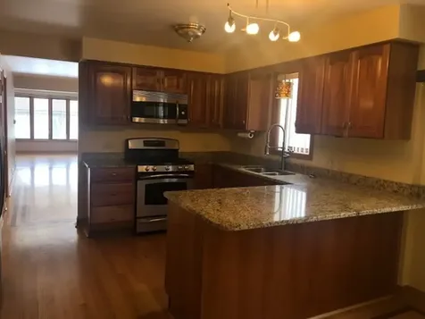 8841 North Chester Avenue Niles IL 60714