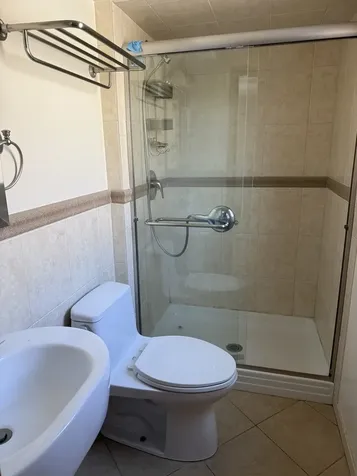 8841 North Chester Avenue Niles IL 60714