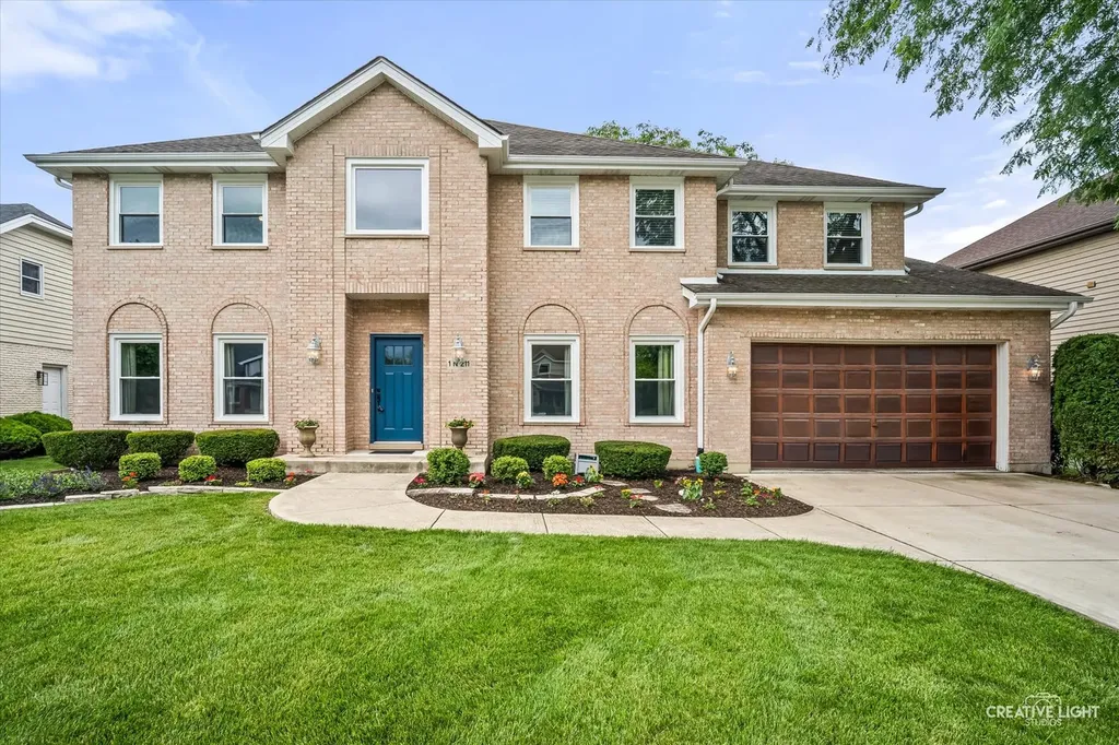 1N211 Coventry Drive Carol Stream IL 60188