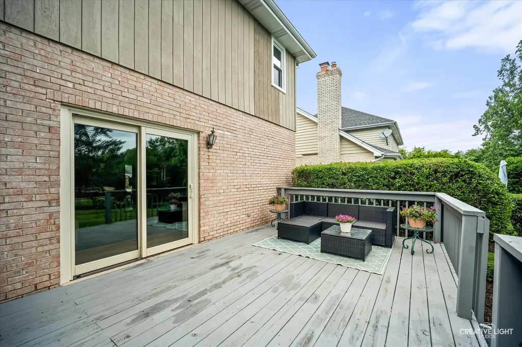 1N211 Coventry Drive Carol Stream IL 60188