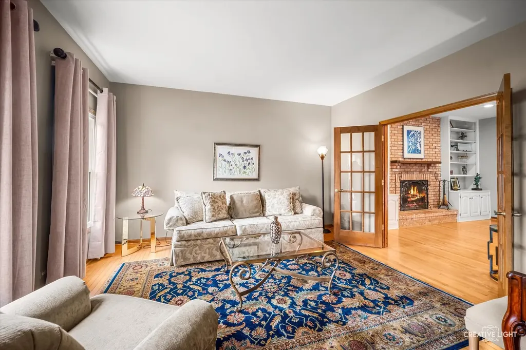 1N211 Coventry Drive Carol Stream IL 60188