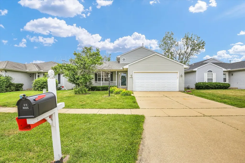 705 Erin Drive Champaign IL 61822