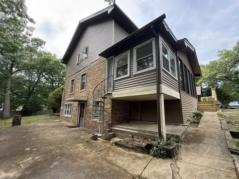 8951 West 99th Street Palos Hills IL 60465