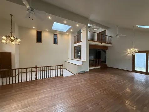 8951 West 99th Street Palos Hills IL 60465
