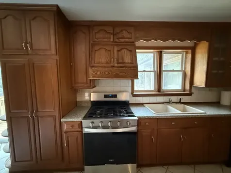 8951 West 99th Street Palos Hills IL 60465
