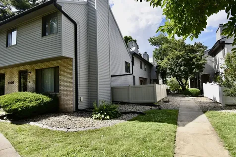 1106 East Jefferson Street Bloomington IL 61701