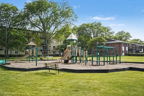 1110 North Dale Avenue Arlington Heights IL 60004