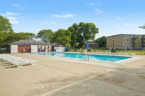 1110 North Dale Avenue Arlington Heights IL 60004