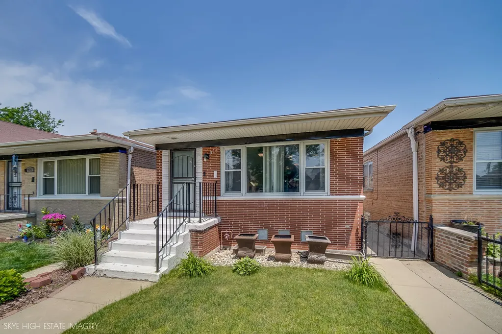 412 East 89th Place Chicago IL 60619