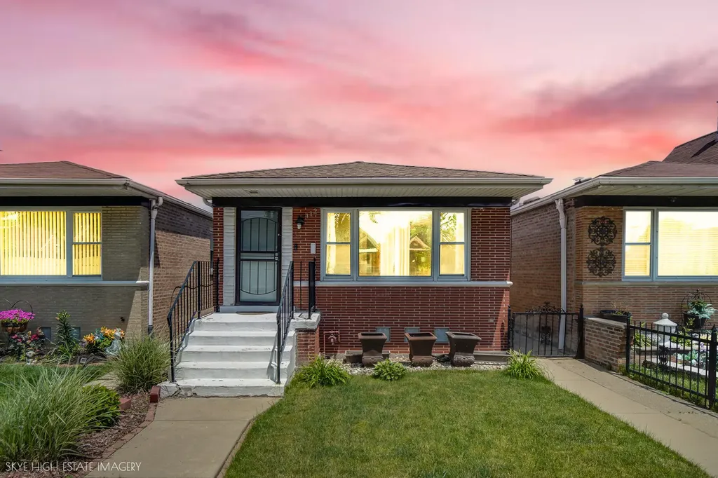 412 East 89th Place Chicago IL 60619