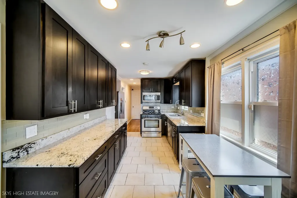 412 East 89th Place Chicago IL 60619