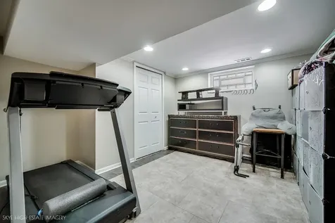 412 East 89th Place Chicago IL 60619