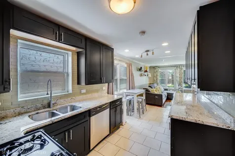 412 East 89th Place Chicago IL 60619