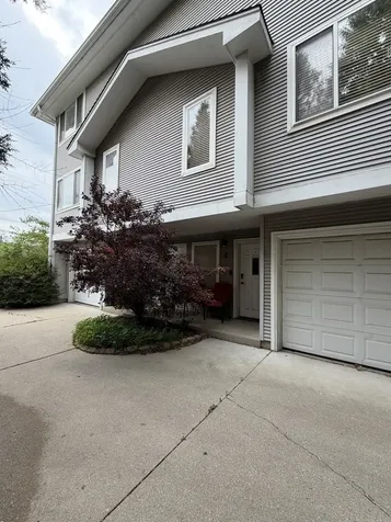 425 South Harvey Avenue Oak Park IL 60302
