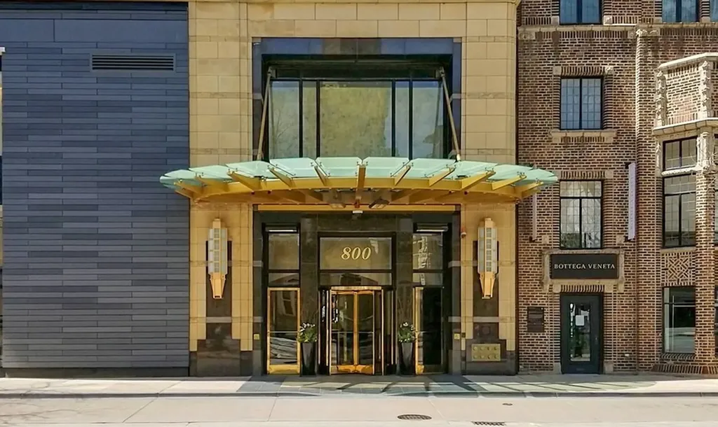 800 North Michigan Avenue Chicago IL 60611