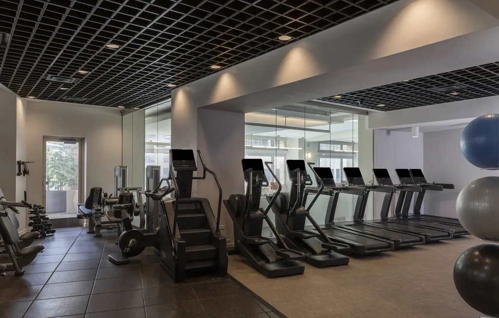 800 North Michigan Avenue Chicago IL 60611