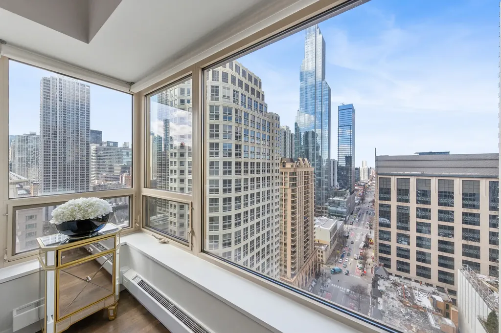 800 North Michigan Avenue Chicago IL 60611