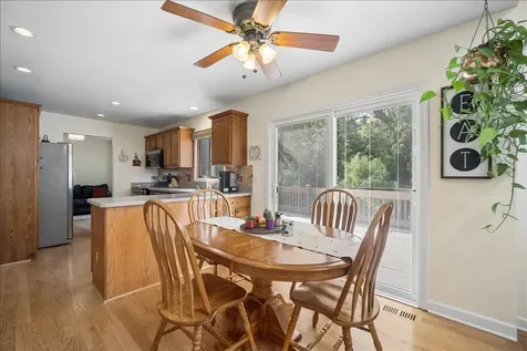 504 Carriage Hill Road Island Lake IL 60042