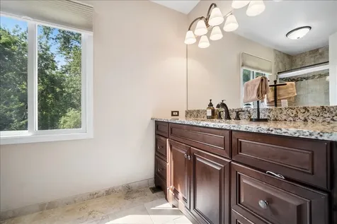 504 Carriage Hill Road Island Lake IL 60042