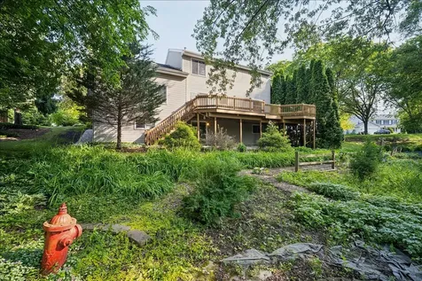 504 Carriage Hill Road Island Lake IL 60042