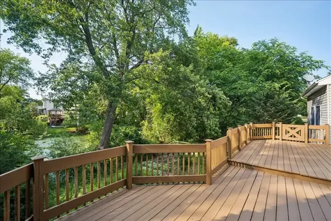 504 Carriage Hill Road Island Lake IL 60042