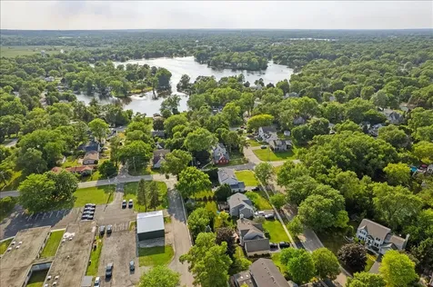 504 Carriage Hill Road Island Lake IL 60042