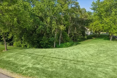 504 Carriage Hill Road Island Lake IL 60042