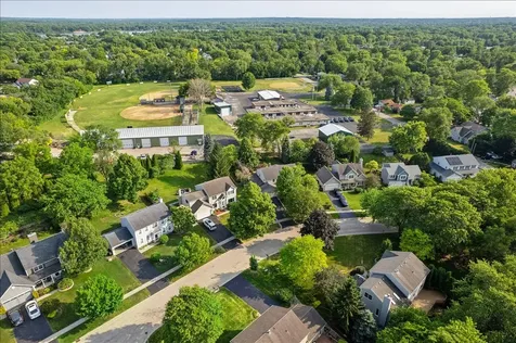504 Carriage Hill Road Island Lake IL 60042