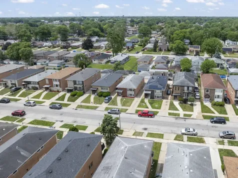 312 Luella Avenue Calumet City IL 60409