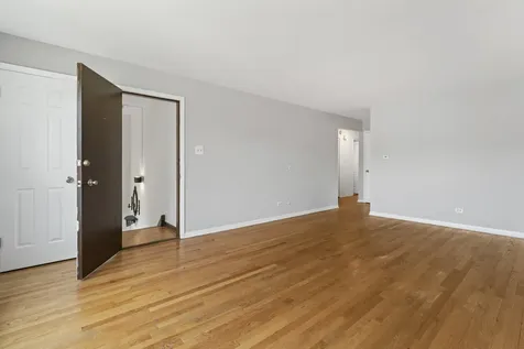 312 Luella Avenue Calumet City IL 60409