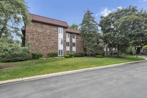1041 West Ogden Avenue Naperville IL 60563