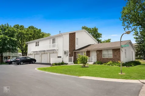 322 Fairchild Court Bloomingdale IL 60108