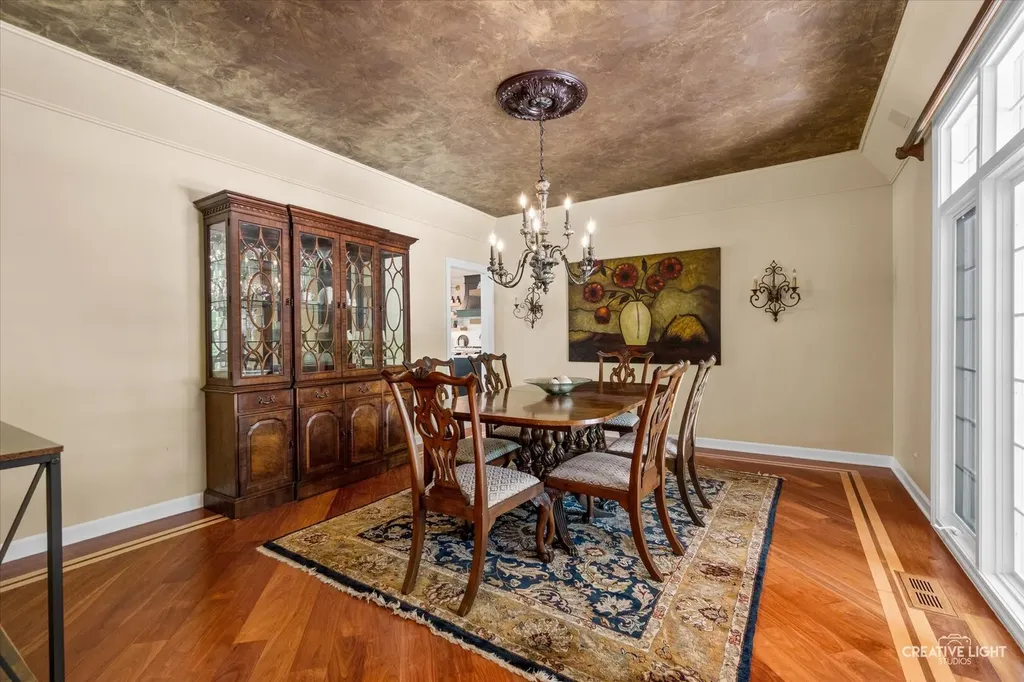 1585 Woodcrest Court Aurora IL 60502