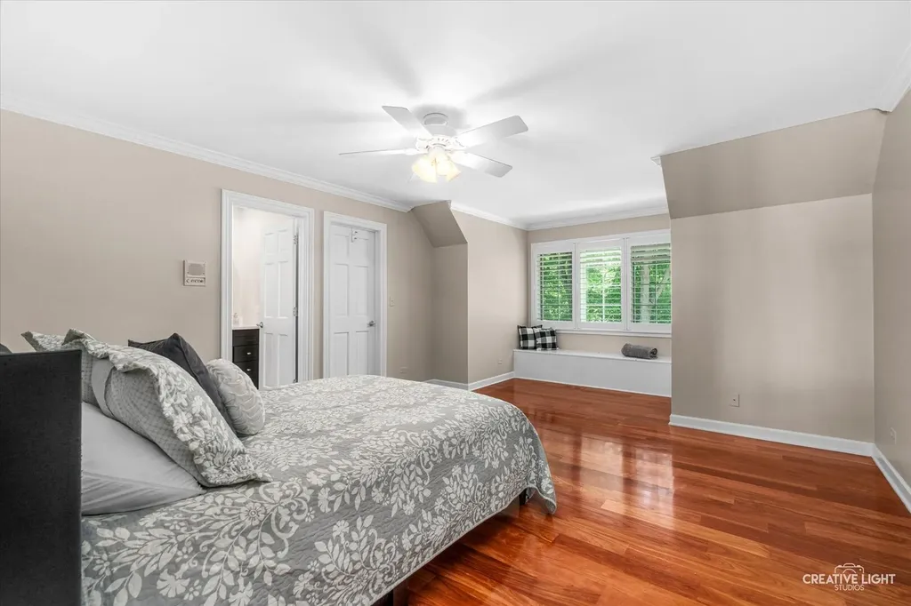 1585 Woodcrest Court Aurora IL 60502