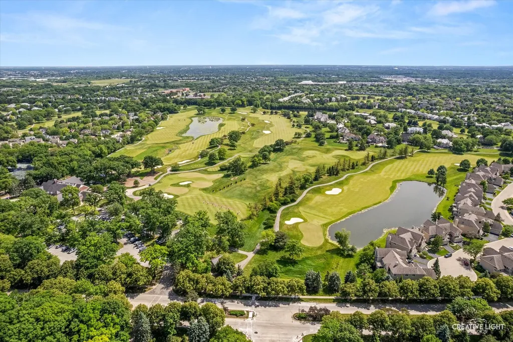 1585 Woodcrest Court Aurora IL 60502