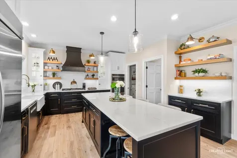 1585 Woodcrest Court Aurora IL 60502