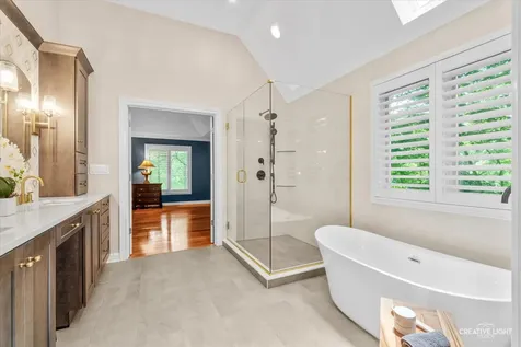 1585 Woodcrest Court Aurora IL 60502