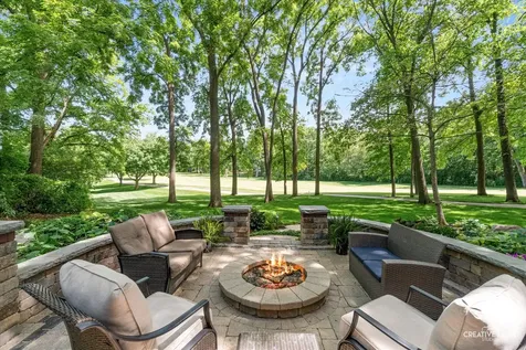 1585 Woodcrest Court Aurora IL 60502