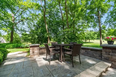 1585 Woodcrest Court Aurora IL 60502