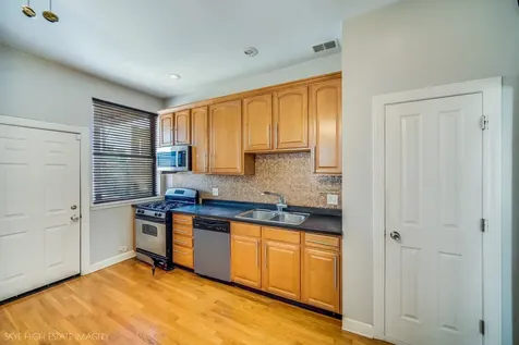 4935 South Vincennes Avenue Chicago IL 60615