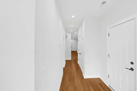1055 West Pratt Boulevard Chicago IL 60626