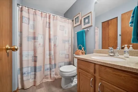 1113 Annandale Drive Elgin IL 60123