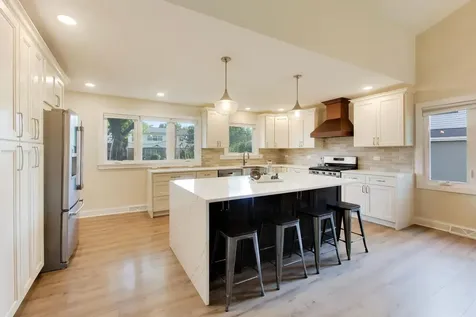 2003 East Lillian Lane Arlington Heights IL 60004