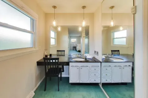 2003 East Lillian Lane Arlington Heights IL 60004