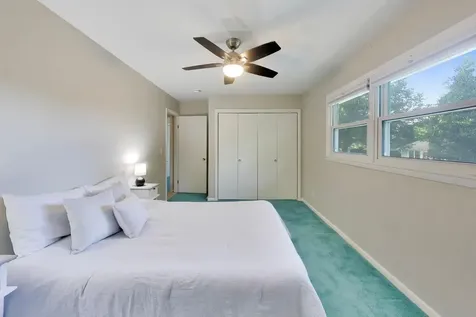 2003 East Lillian Lane Arlington Heights IL 60004