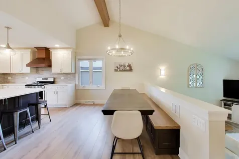 2003 East Lillian Lane Arlington Heights IL 60004