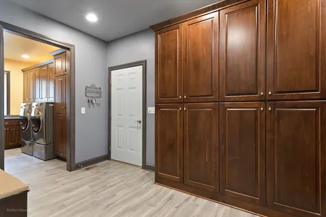 5805 North Barrington Road Morris IL 60450